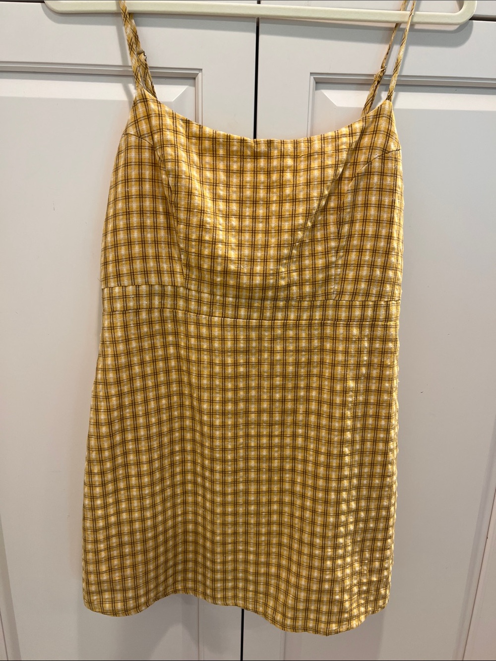 Urban Outfitters Yellow Plaid Spaghetti Strap Tank shirt. 👚
